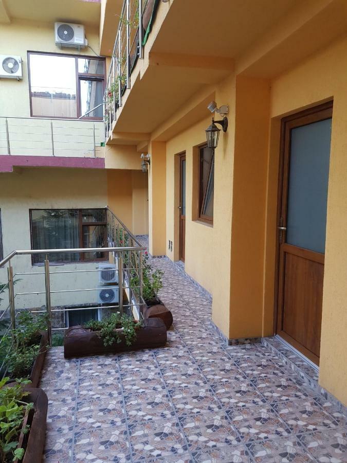 Casa Tiky 호텔 티미쇼아라 외부 사진